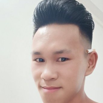 詹姆斯YTB的照片