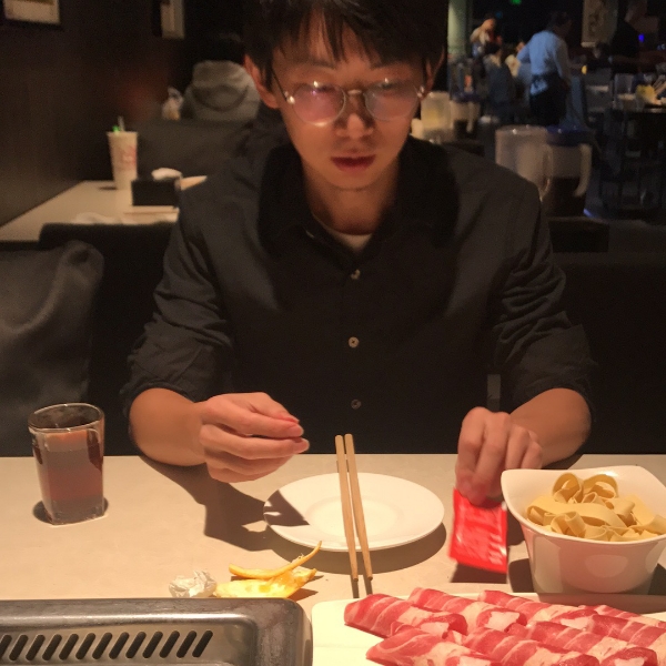 端庄摩托的照片