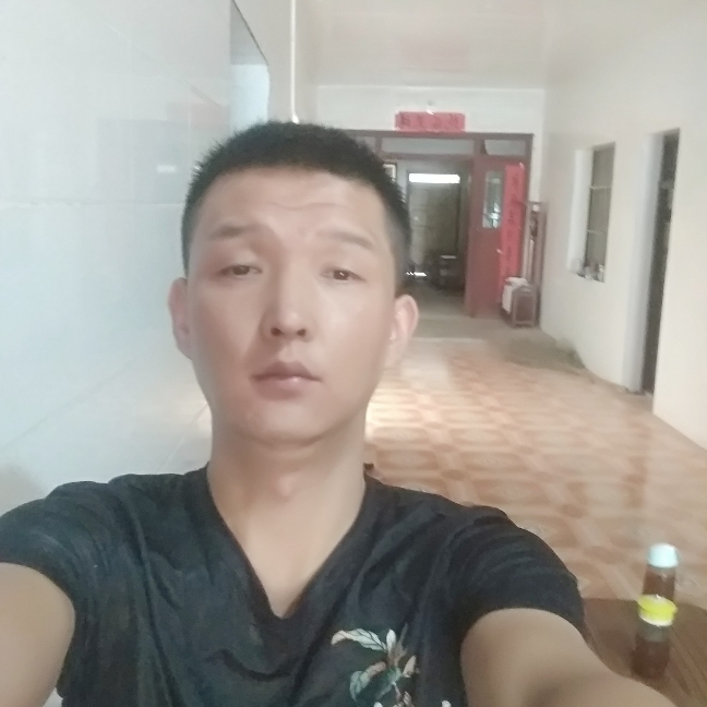 小巧笑笑靥的照片