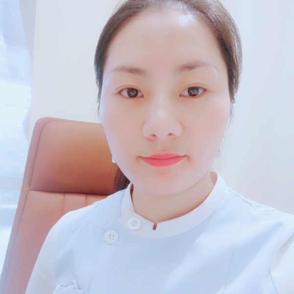 雨笑点低的照片