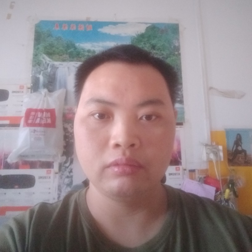 歪歪扭扭捏捏的照片