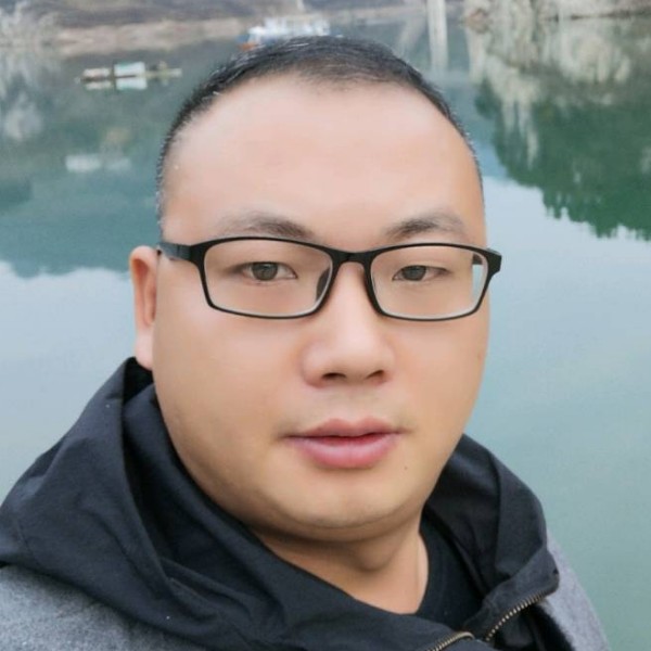 开房等你的照片