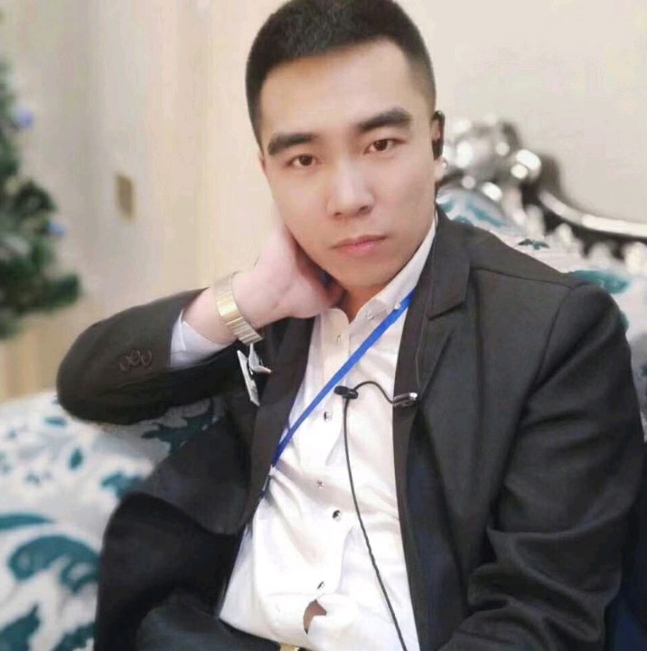 @刘某人的照片