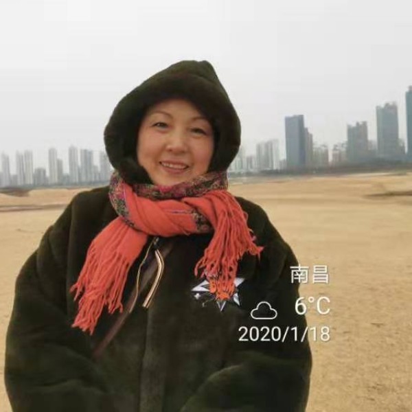 江南柔琼的照片