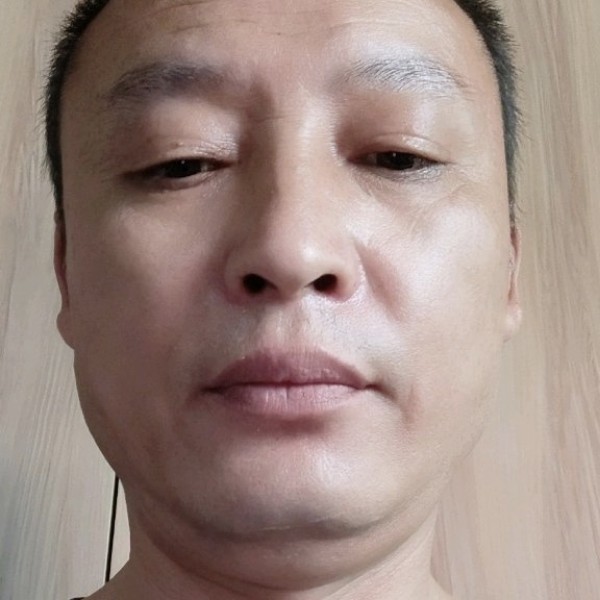 妖娆浅吻芹菜的照片