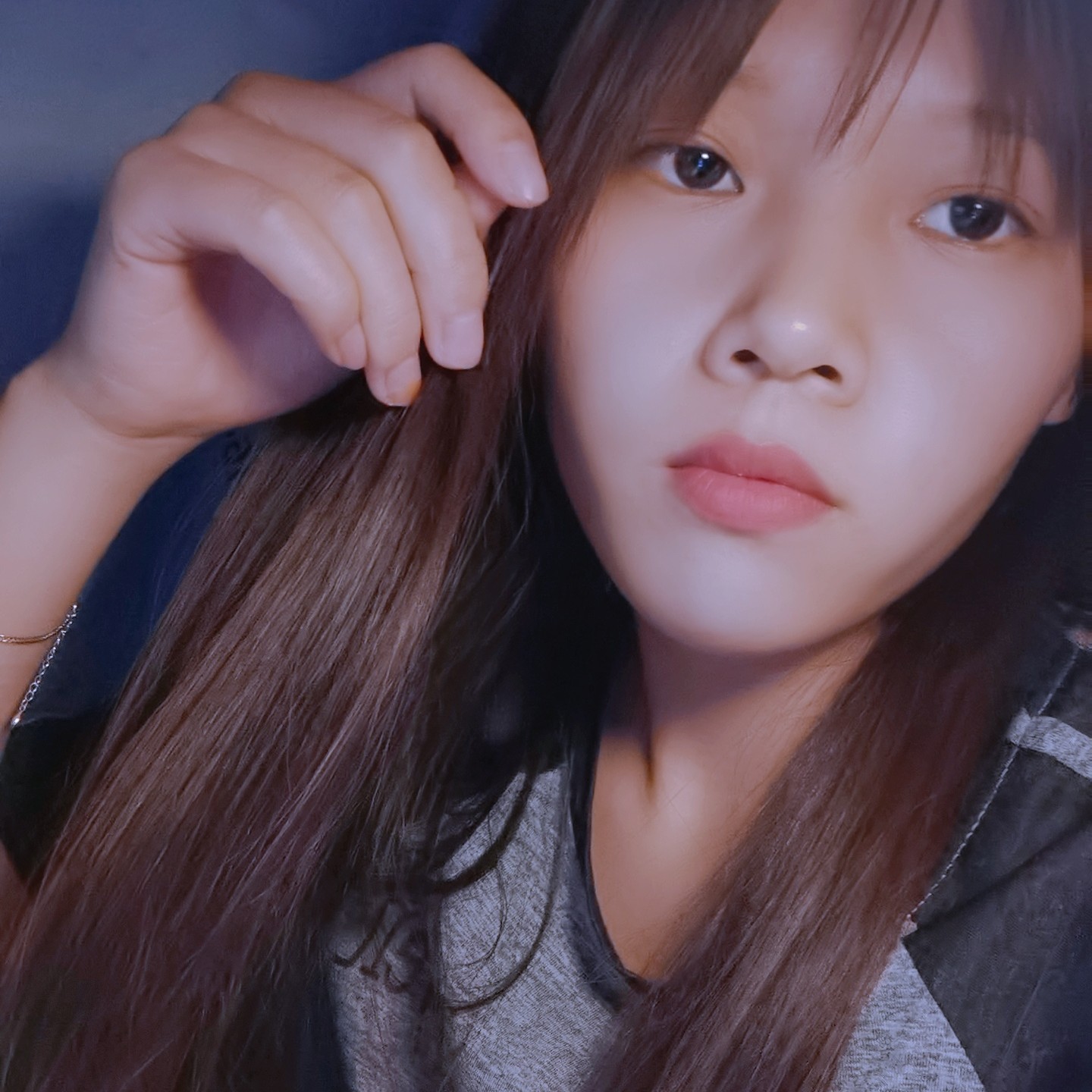 甜美挽手幻殇的照片