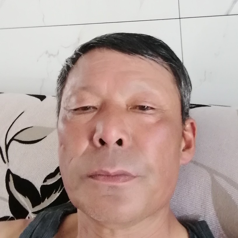 期待多么高大的照片