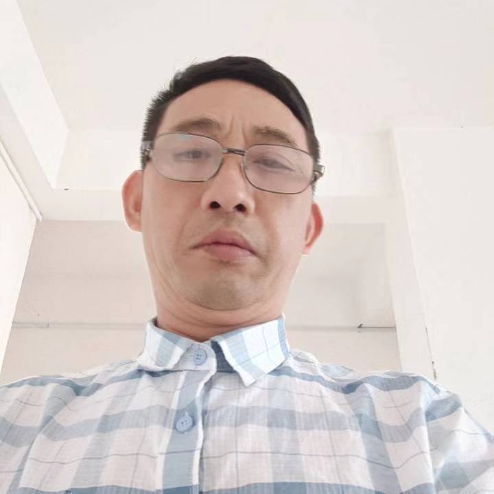 自信苦恋蜡烛的照片