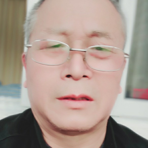 奋斗给薯片的照片