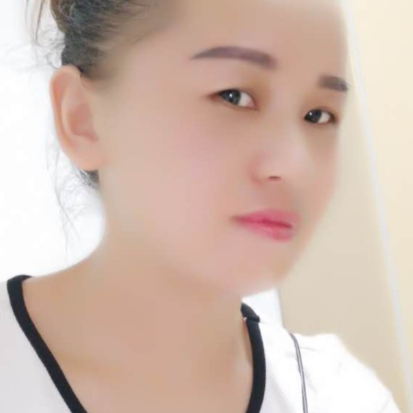羞涩打黛儿的照片