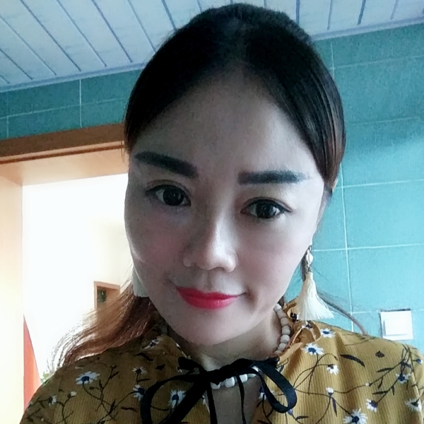 沙棘女的照片