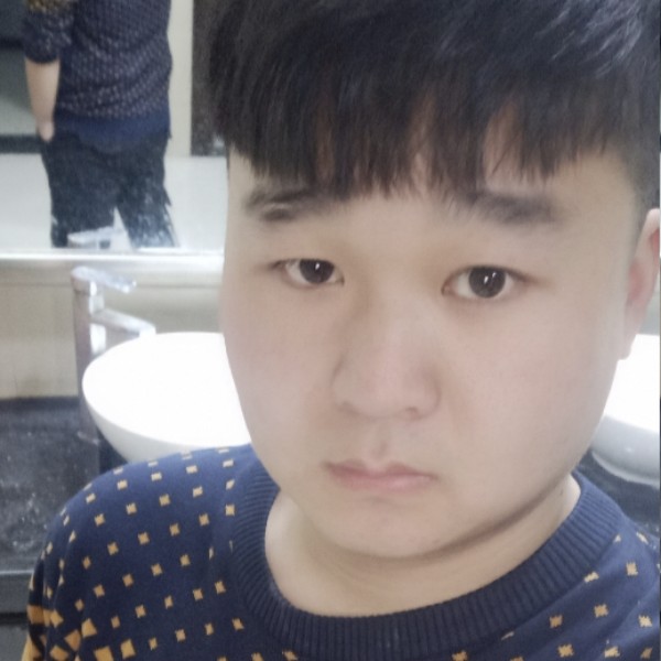 砖头苦恋欢喜的照片