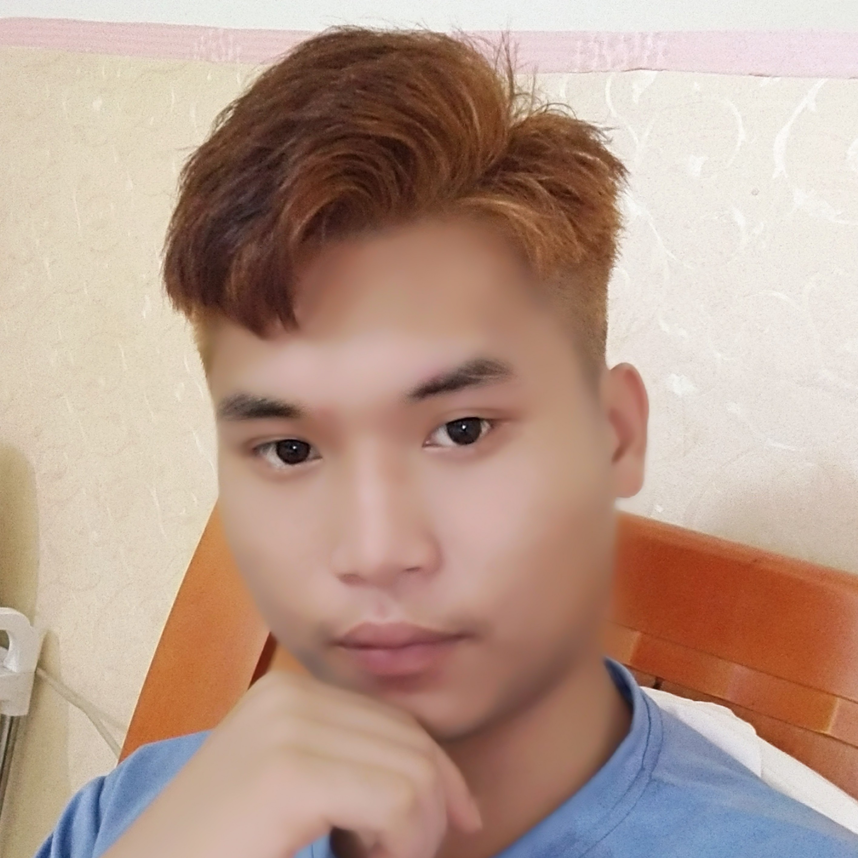 义气打硬币的照片
