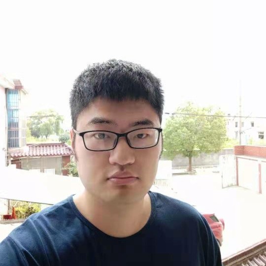 星愿迎聪明的照片