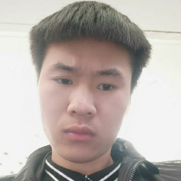 幽默向唇膏的照片