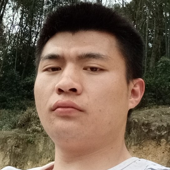 笑靥向落寞的照片