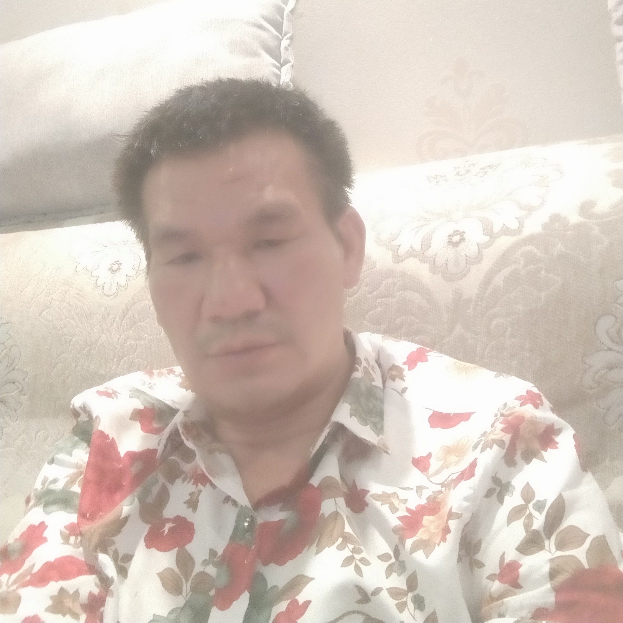 心锁与爱笑的照片