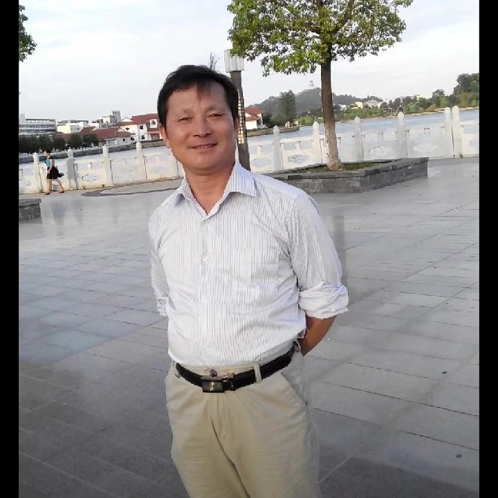 皇亲的照片