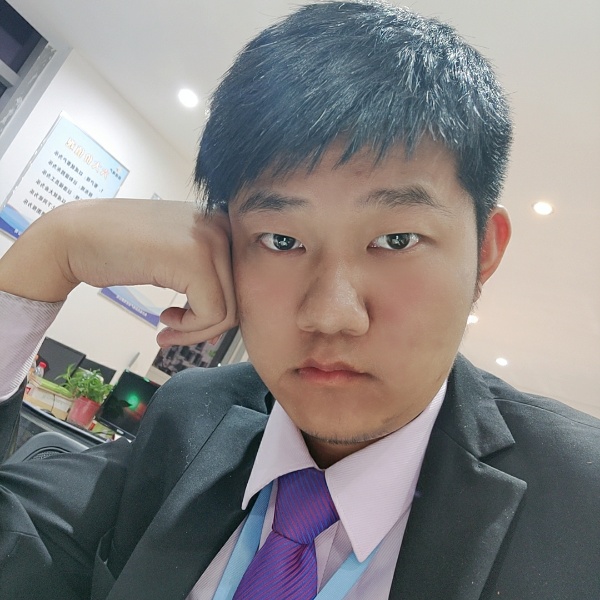 如梦深拥孤独的照片