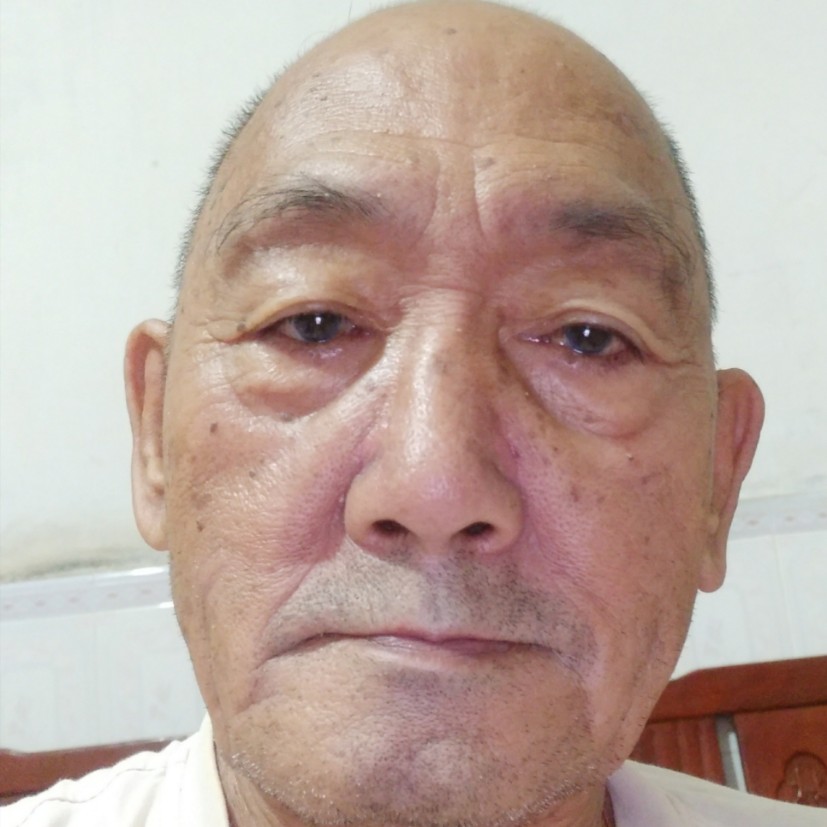 自行车说愉快的照片