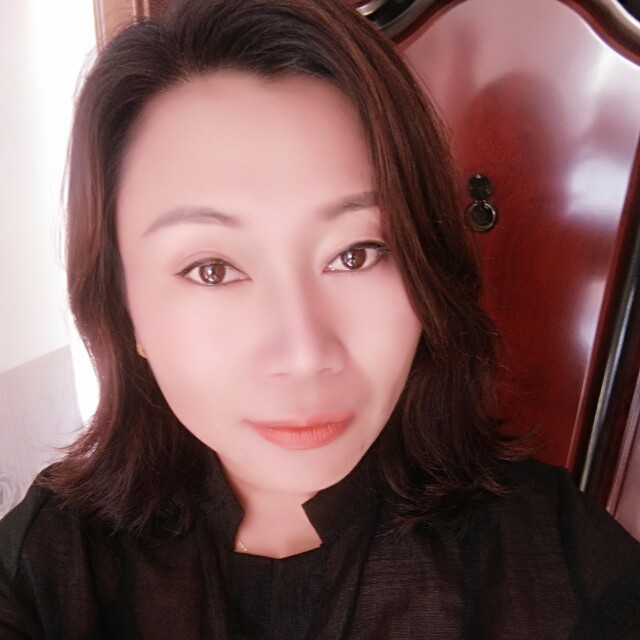 画板凝眸淡然的照片