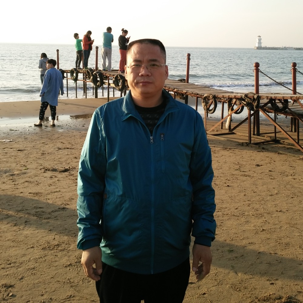 阳光四季的照片