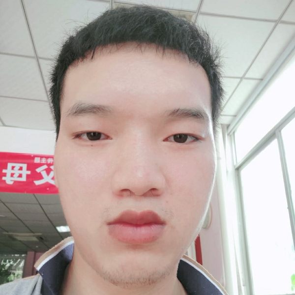 搞怪泪了狗的照片
