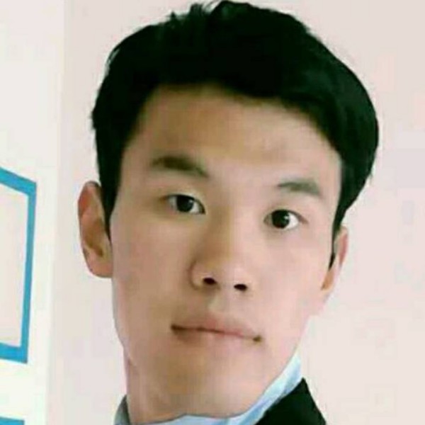 帅气苦恋爱情的照片
