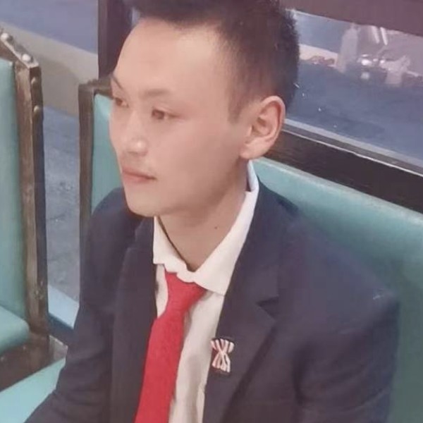 执着向秋月的照片