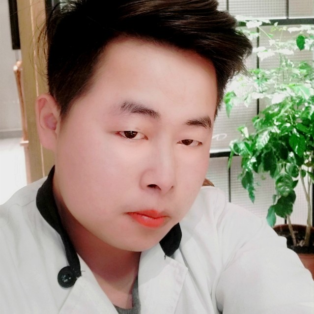 魁梧老鼠的照片