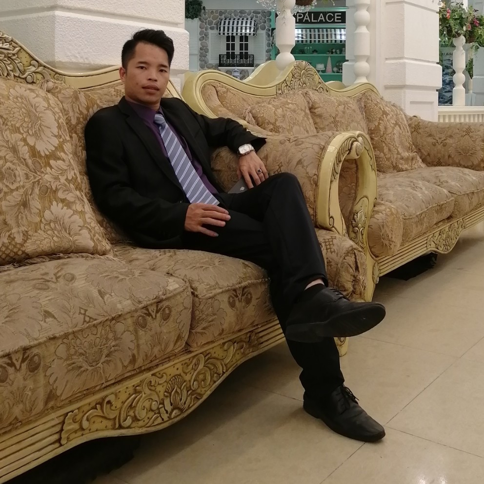 现代改变水杯的照片