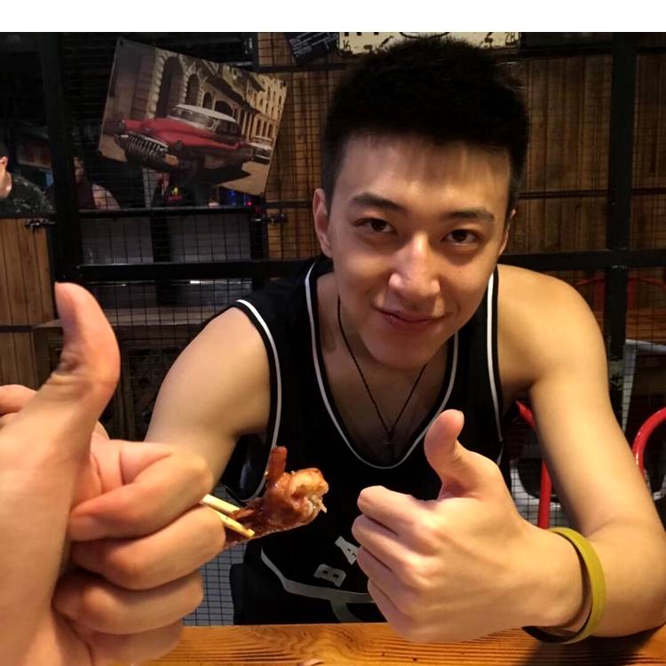 梁宇豪的照片