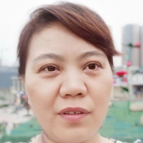 依窗寄语的照片