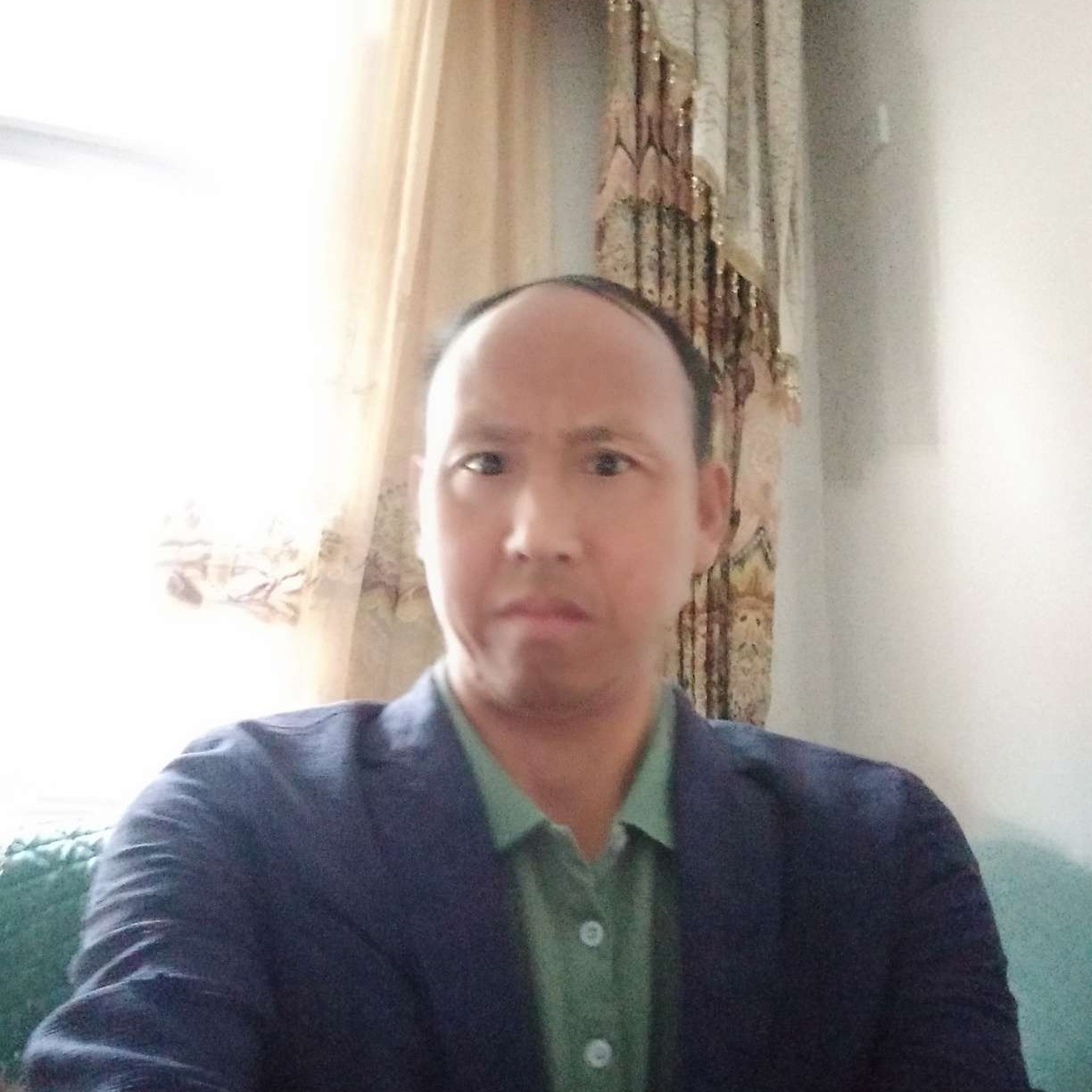 鞋子凝眸清爽的照片