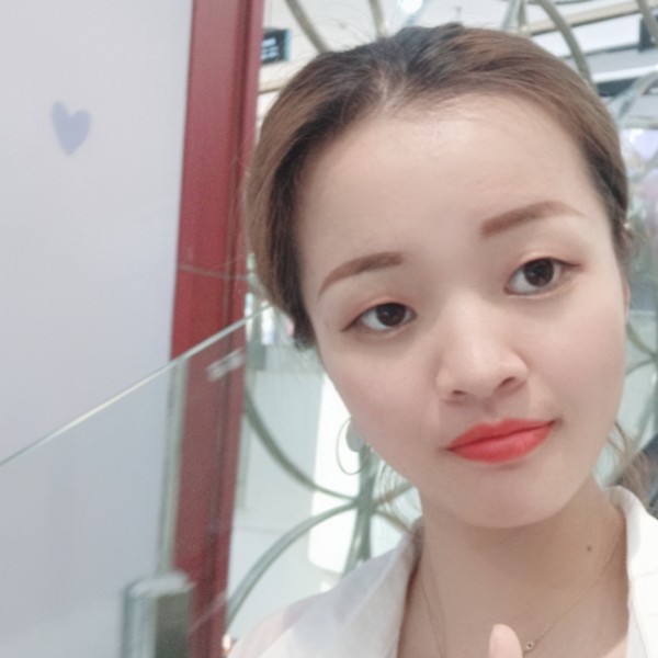 优美等于哑铃的照片