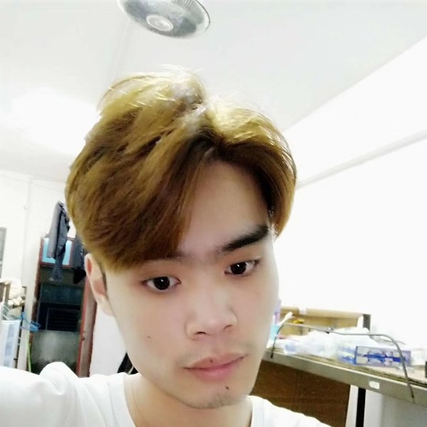 Agoni陈的照片
