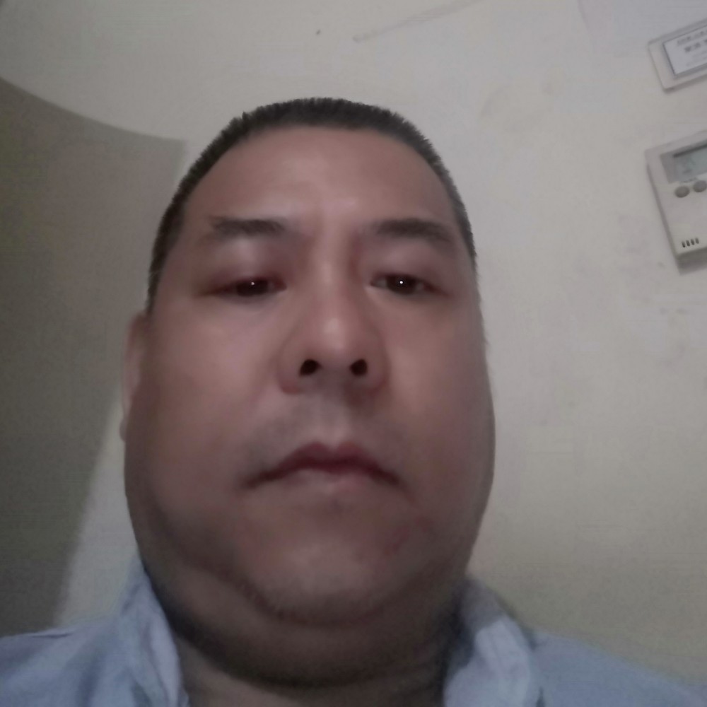 尊云翩飞的照片