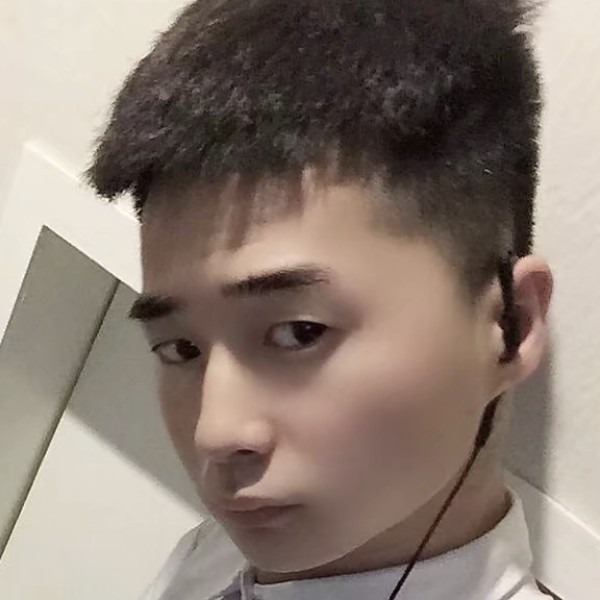 爱笑的小罗的照片
