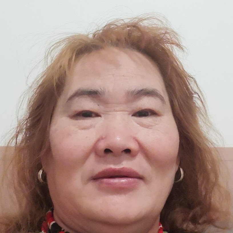 母鸡神勇的照片