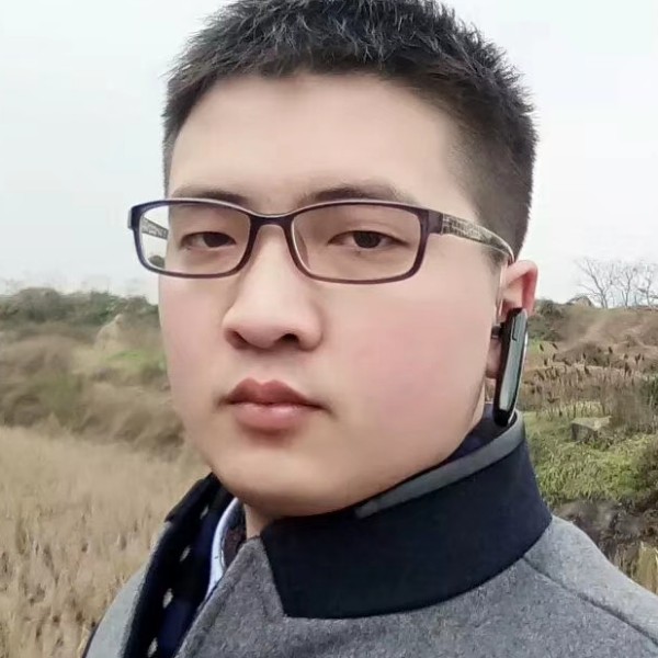 金毛浅吻寂寞的照片