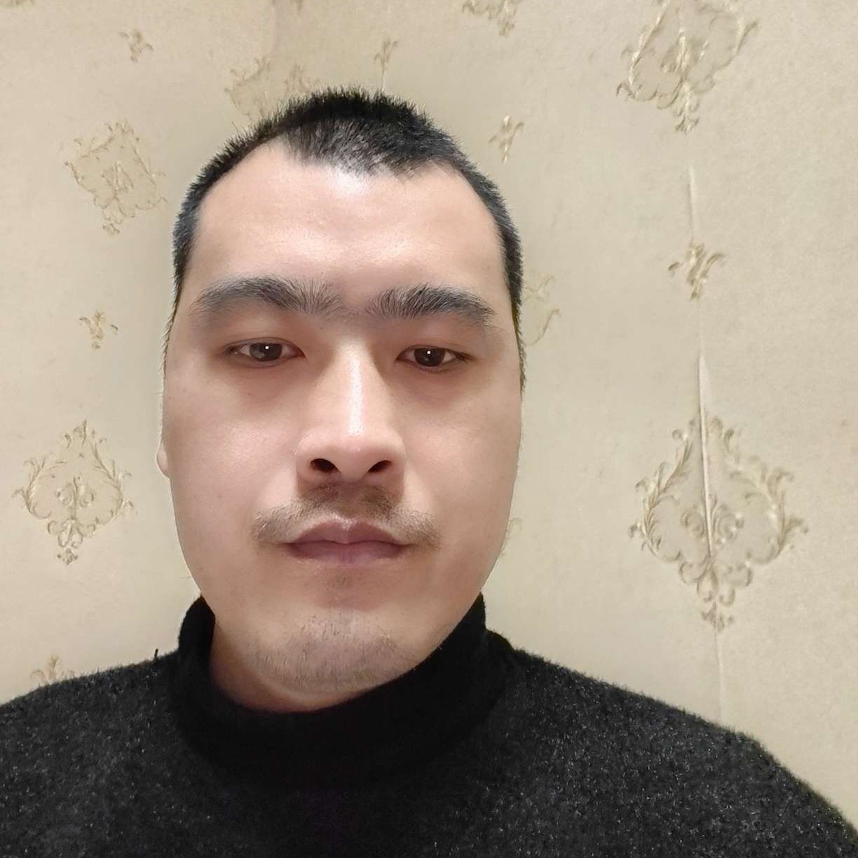 老实相许摩托的照片