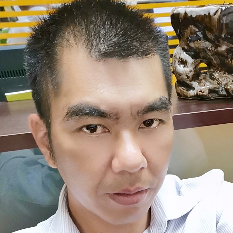 埃迪的照片
