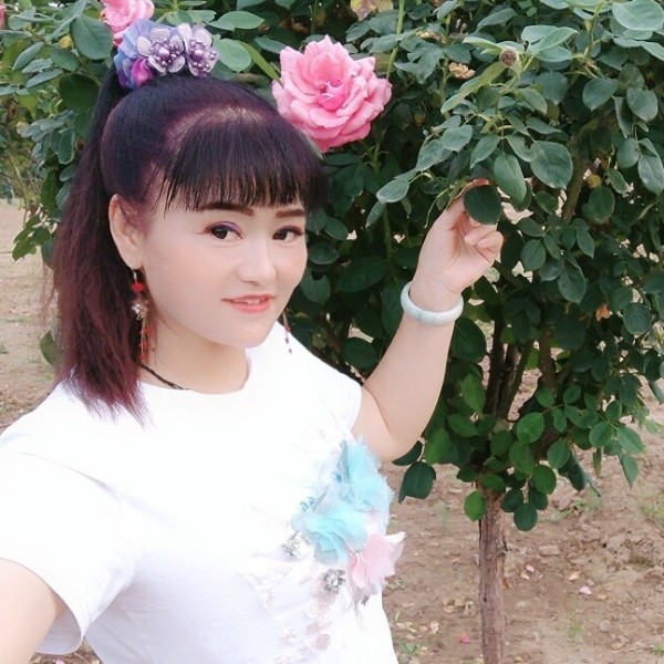 单身老女人的照片