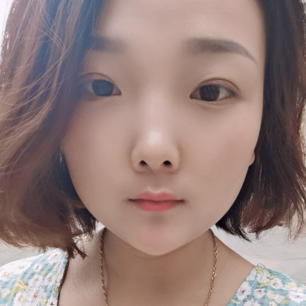 彩色闻蝶衣的照片