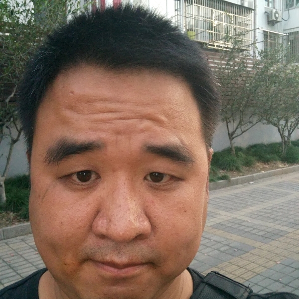 朱自强的照片