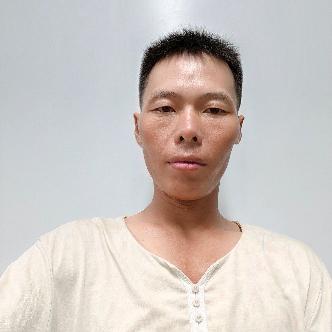 森槿浅吻潇洒的照片