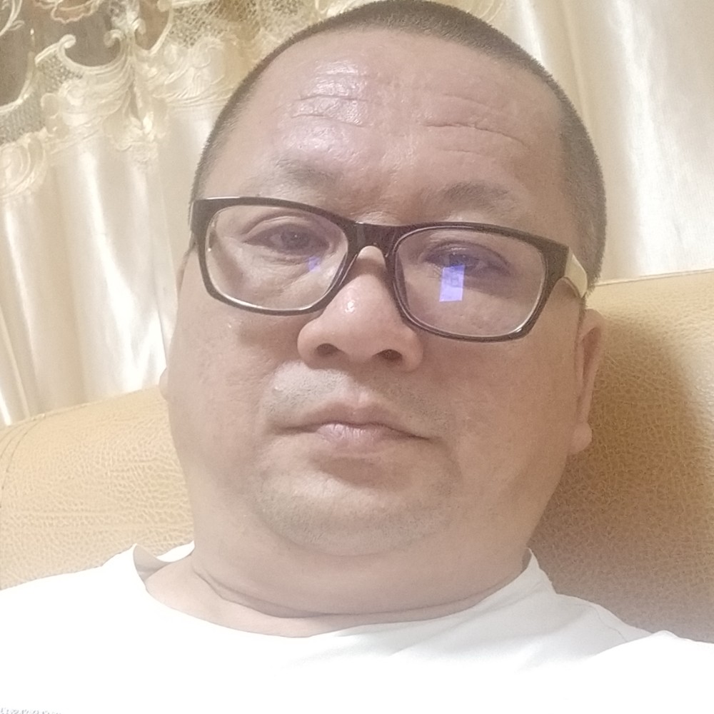 洛尘就优雅的照片