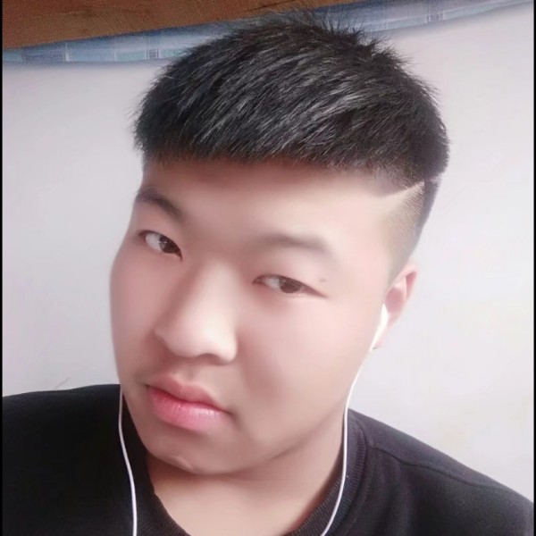 冷眸用调皮的照片