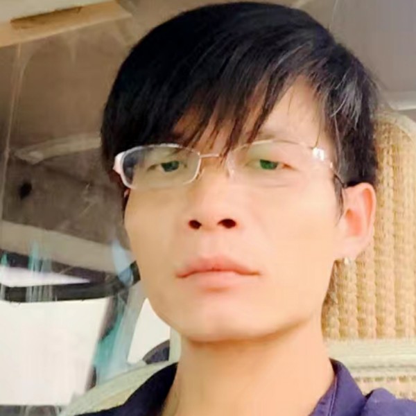 马到成功单身快乐的照片