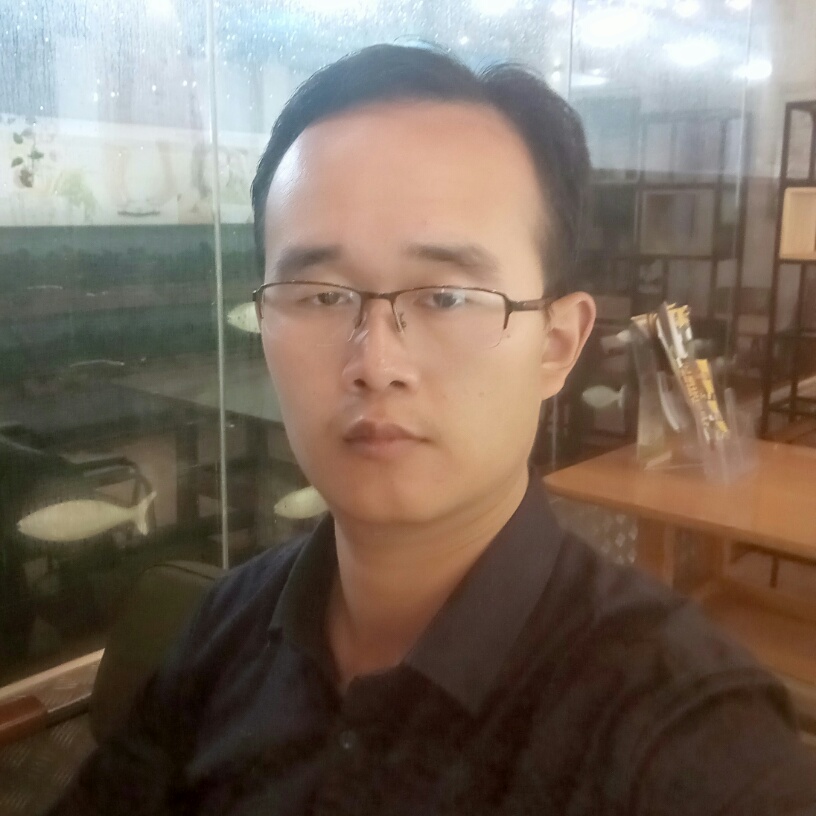八月的晨光的照片